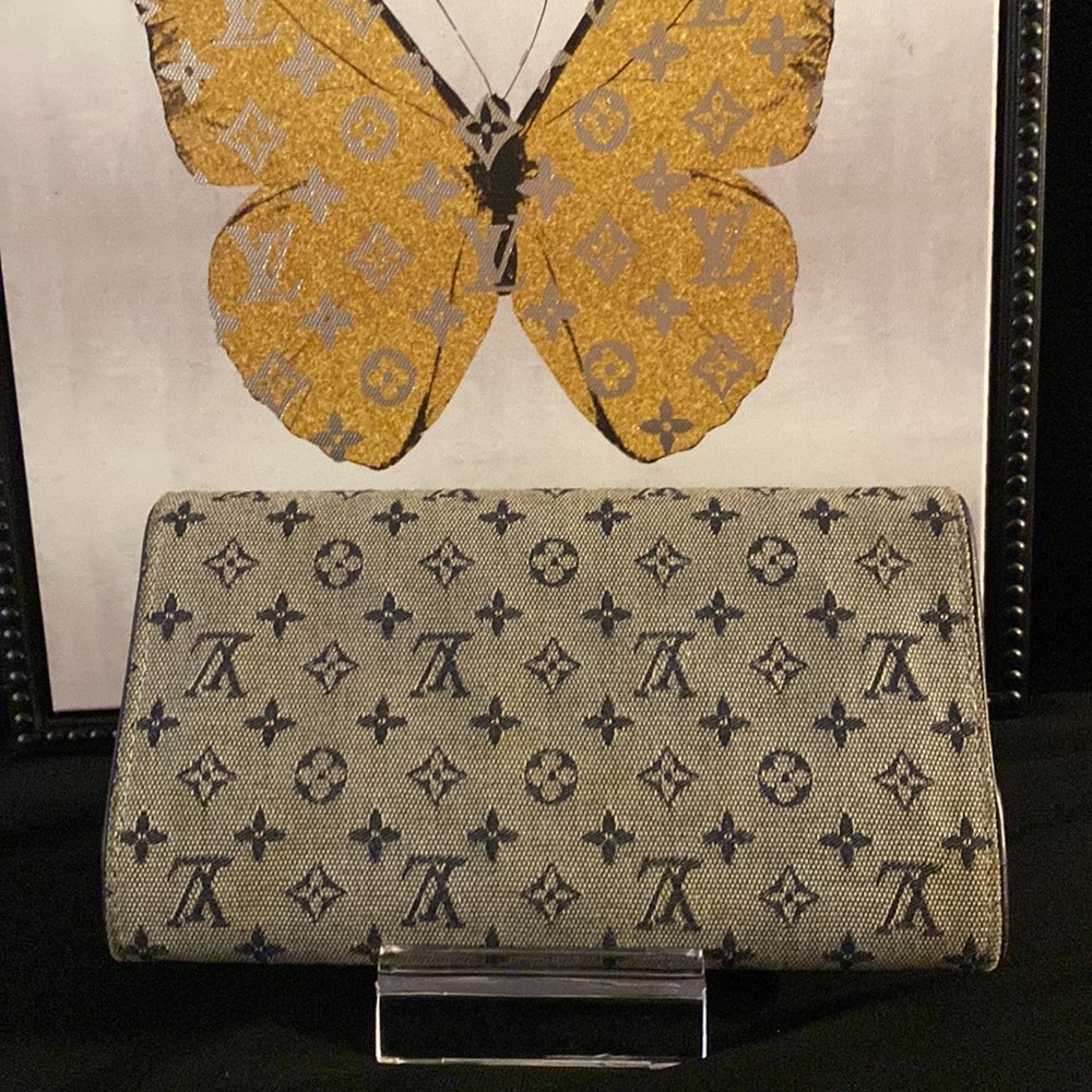 Louis Vuitton Monogram Mini Lin Wallet - Picture 2 of 15